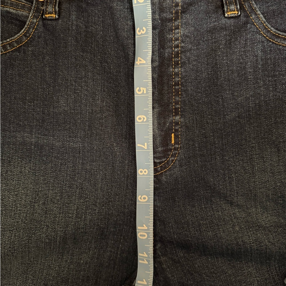 GAP Eco-Friendly Denim Jeans - Picture 6 of 9